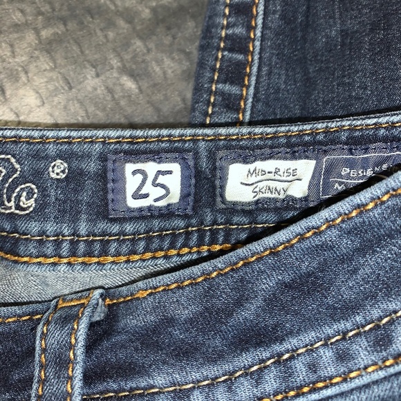 Miss Me Skinny Jeans - Picture 4 of 4